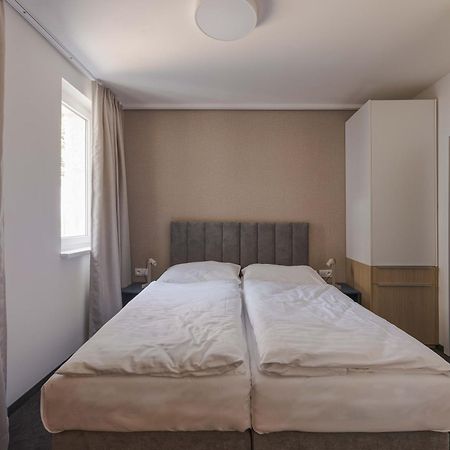 Hotel Taxis Bratislava - New Rooms Dış mekan fotoğraf