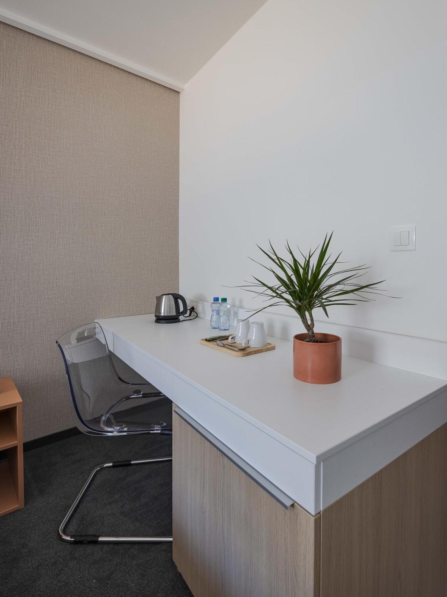 Hotel Taxis Bratislava - New Rooms Dış mekan fotoğraf